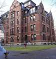 A Shanghai Ranking Consultancy, organização independente, avalia anualmente mais de 2.500 universidades e divulga as mil mais bem colocadas no ranking. A Universidade de Harvard, nos Estados Unidos, mantém a liderança.  Foto: RFI