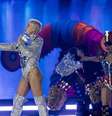 Xuxa durante show da turnê 'O Último Voo da Nave', no Nubank Parque, em 25 de julho de 2026, em São Paulo. Ela falou sobre críticas ao corpo em entrevista ao 'Domingão'  Foto: aba Benedicto/ Estadão / Estadão