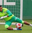 Kaique defendeu o Nacional da Ilha da Madeira na temporada passada –  Foto: Cesar Greco / Palmeiras / Jogada10