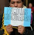 No dia 20 de agosto, a Praça de Maio, em Buenos Aires, foi o cenário de um protesto contra o nível de endividamento da população argentina  Foto: Getty Images / BBC News Brasil