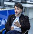 Renan Santos, candidato à Presidência da República pelo partido Missão, é questionado pelos jornalistas Marcelo Godoy e Ricardo Corrêa na sabatina do Estadão  Foto: Daniel Teixeira/Estadão / Estadão