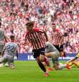 Sancet é festejado depois de marcar o terceiro gol do Athletic Bilbao - Foto: Juan Manuel Serrano Arce/Getty Images / Jogada10
