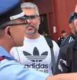 MC Daniel é abordado pela polícia durante viagem ao Japão e reação surpreende  Foto: Mais Novela