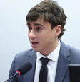 Nikolas Ferreira enfrenta processo de R$ 200 mil após vídeo com jovem negro  Foto: Contigo