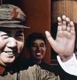 Mao Tsé-Tundo sorri e acena em 1969.  Foto: RFI
