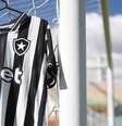 Foto: Camisa do Botafogo (Imagem: Botafogo de Futebol e Regatas) / Gávea News