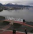 Vista da cidade de Ushuaia, na Terra do Fogo, na Argentina, em 17 de maio de 2026.  Foto: AFP - JUAN MABROMATA / RFI