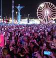 Fãs acompanharam o show do Stray Kids no Rock in Rio com os celulares em riste  Foto: Pedro Kirilos/Estadão / Estadão