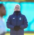Luís Castro em treino do Grêmio.   Foto: Angelo Pieretti/Grêmio / Esporte News Mundo
