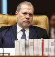 O ministro Dias Toffoli se declarou suspeito e não participa da votação da sessão  Foto: Alejandro Zambrana/STF