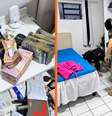 Foram apreendidos um revólver e dinheiro em espécie.  Foto: Divulgação/PCPE / Portal de Prefeitura