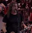 Foo Fighters faz fãs do Rock in Rio reagirem em apenas 5 segundos ao tocar "My Hero"  Foto: Tenho Mais Discos Que Amigos!