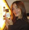 Sasha com a nova fragrância da Mondepars Foto: Onlylusca/Divulgação / Elas no Tapete Vermelho