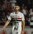 Domingos Duarte, zagueiro do São Paulo, sofre rompimento do ligamento cruzado anterior do joelho direito e não deverá jogar mais em 2026 Foto: Rubens Chiri e Paulo Pinto/Saopaulofc.net