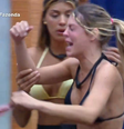 Ana Bruna aos prantos após briga com Sérgio  Foto: Reprodução/Record