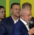Lula em primeiro discurso após resultado do primeiro turno das eleições gerais deste domingo, 4  Foto: Reprodução/Globonews