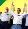 Ronaldo Caiado (PSD) e Flávio Bolsonaro (PL) em evento em Goiânia  Foto: WILTON JUNIOR/ESTADÃO CONTEÚDO/ESTADÃO CONTEÚDO