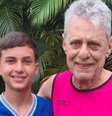 O menino Miguel e Chico Buarque.  Foto: Reprodução/TikTok