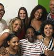 Pelé com seus filhos: pendências financeiras atrasam a partilha dos bens Foto: Reprodução