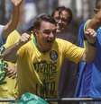Flávio Bolsonaro se reencontrou com o pai após 90 dias  Foto: ANSA / Ansa - Brasil