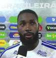 Gerson fala ao torcedor do Cruzeiro após derrota do time - Foto: Reprodução / Jogada10