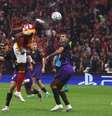 Time turco saiu na frente, mas não aguentou a pressão - Foto: Burak Kara/Getty Images / Jogada10