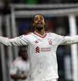 Bradley Barcola marca o terceiro gol do Liverpool na Oberösterreich Arena - Foto: Alexander Hassenstein/Getty Images / Jogada10