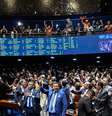 No segundo turno de deliberações, o placar manteve o mesmo resultado expressivo de 75 votos a favor e o único voto contrário de Hamilton Mourão  Foto: Carlos Moura/Agência Senado / Perfil Brasil