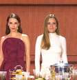 Débora Falabella e Adriana Esteves ressurgiram como Nina/Rita e Carminha para apresentar 'Avenida Brasil 2'  Foto: Reprodução