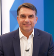Flávio Bolsonaro durante sabatina na Globo  Foto:  Globo/ Manoella Mello