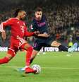 Expulsão de Olise força Kompany a buscar alternativa no Bayern - Foto: Divulgação / FC Bayern / Jogada10