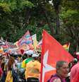 Apoiadores de Lula se reúnem em ato no Largo da Batata, zona oeste de São Paulo  Foto: Angélica Alves/Fotoarena/Estadão Conteúdo