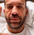 André Janones posta foto direto do hospital  Foto: Reprodução/Instagram