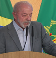 Lula (PT) durante sanção do novo limite para Microempreendedores Individuais (MEI) e assinatura da PEC para transporte gratuito  Foto: Reprodução / YouTube