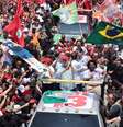 O presidente Lula (PT) em ato em Copacabana neste sábado, 24  Foto: Wagner Meier/Getty Images