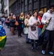Brasileiros votam no segundo turno das eleições presidenciais em Zurique, Suíça Foto: EPA/Shutterstock / BBC News Brasil