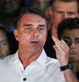 Flávio Bolsonaro afirmou que é impossível aceitar a derrota   Foto: Adriano Machado / Reuters