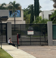 Entrada do condomínio de Flávio Bolsonaro em Brasília  Foto: Davi Valadares/Terra