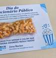 Lembrança em homenagem ao Dia do Servidor Público entregue a trabalhadores municipais de Florianópolis gerou uma série de críticas nas redes sociais  Foto: Reprodução/Instagram/@sintrasem
