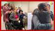 Alunos fazem homenagem a professora internada com câncer em SC