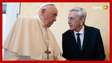 Caetano Veloso se encontra com Papa Francisco no Vaticano e pede orações para o Brasil