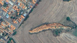 Imagens de satélite revelam cratera misteriosa que avança em direção a cidade em SP