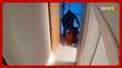 Novas imagens mostram advogado João Neto arrastando mulher em seu apartamento em Maceió