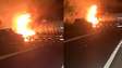 Caminhão-tanque pega fogo após colisão com carro e interdita a rodovia Rio-Santos; uma pessoa morreu