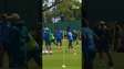 Leo Pereira dá entrada forte e deixa Danilo Santos mancando em treino da Seleção #shorts
