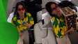 Anitta embarca para abertura da Copa do Mundo e ironiza: 'Tirando onda sem tigrinho'