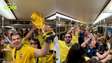 Brasileiros fazem festa e ‘pintam’ metrô dos EUA de verde e amarelo antes de Brasil x Haiti