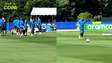 Neymar aparece descontraído em treino, brinca com Danilo e dá show de habilidade com a bola