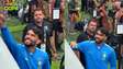 Lesionado, Paquetá recebe carinho dos filhos e da esposa em jogo com a Noruega