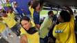 Familiares e amigos de Vini Jr. fazem festa a caminho do estádio para Brasil x Noruega